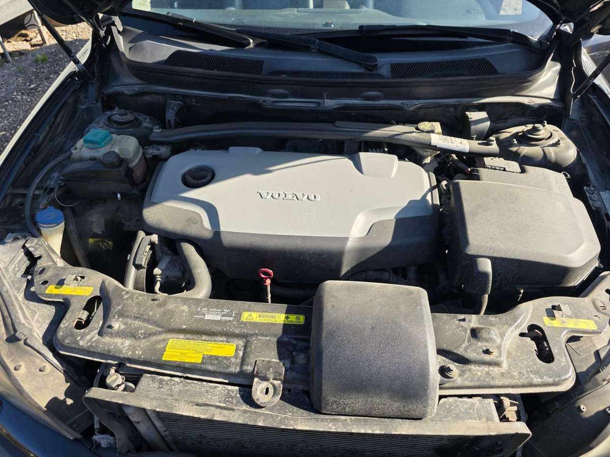Volvo XC90, D5244T4, dalimis