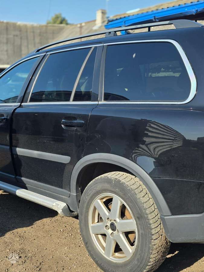 Volvo XC90, D5244T4, dalimis