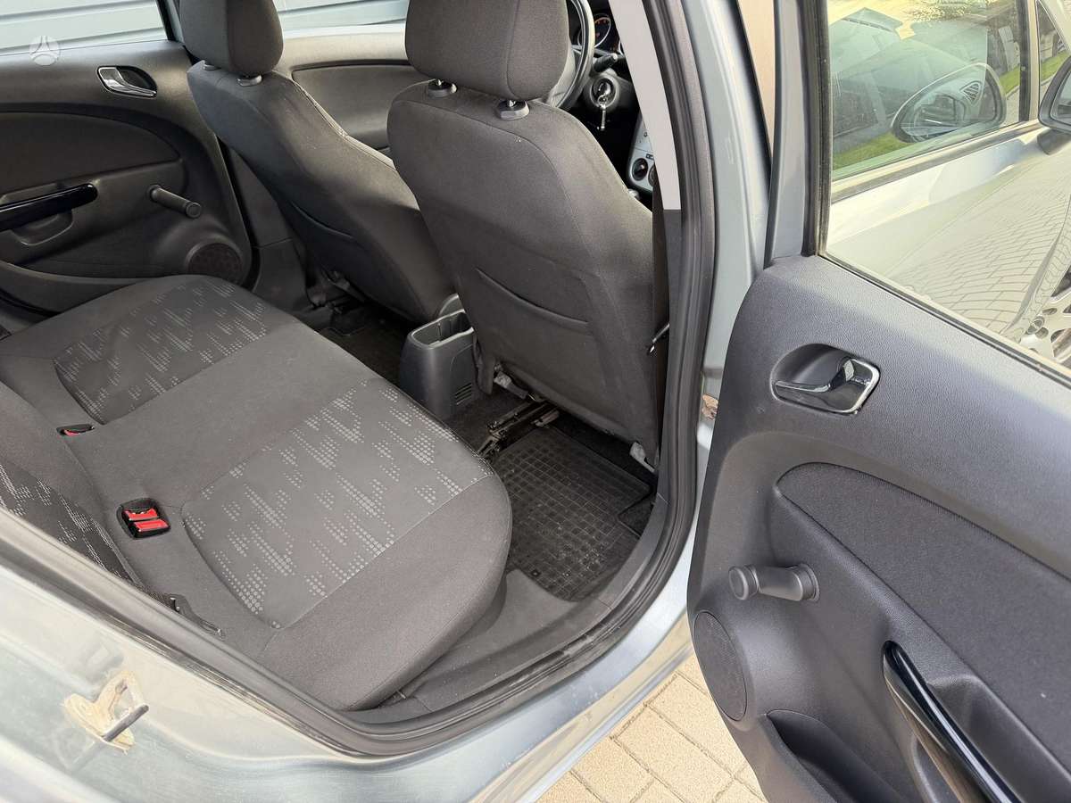 Opel Corsa, 1.4 l., Хэтчбек