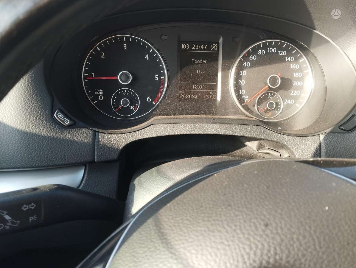 Volkswagen Sharan - 12