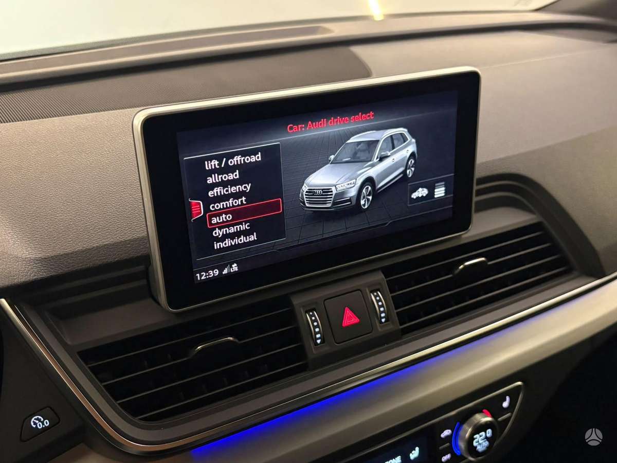 Audi SQ5, 3.0 l., off-road / crossover