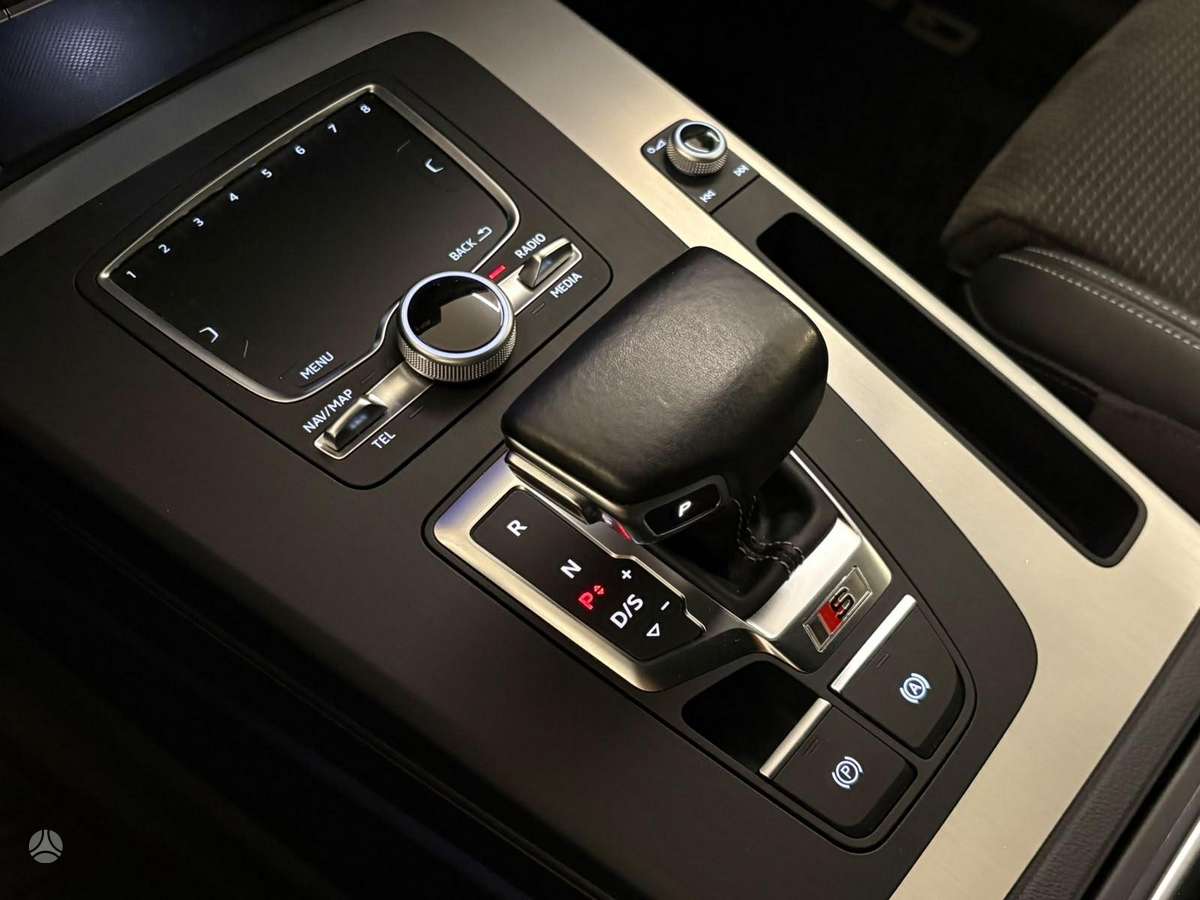 Audi SQ5, 3.0 l., off-road / crossover
