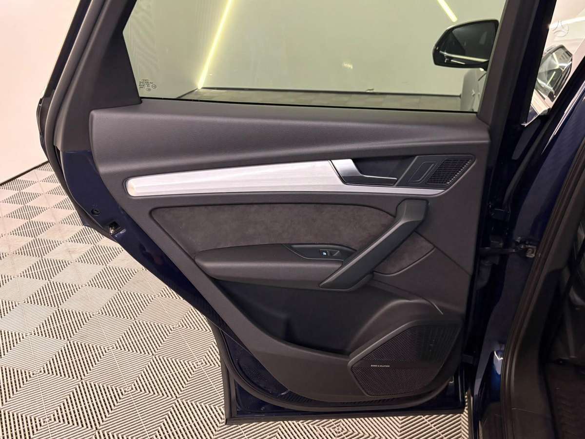 Audi SQ5, 3.0 l., off-road / crossover
