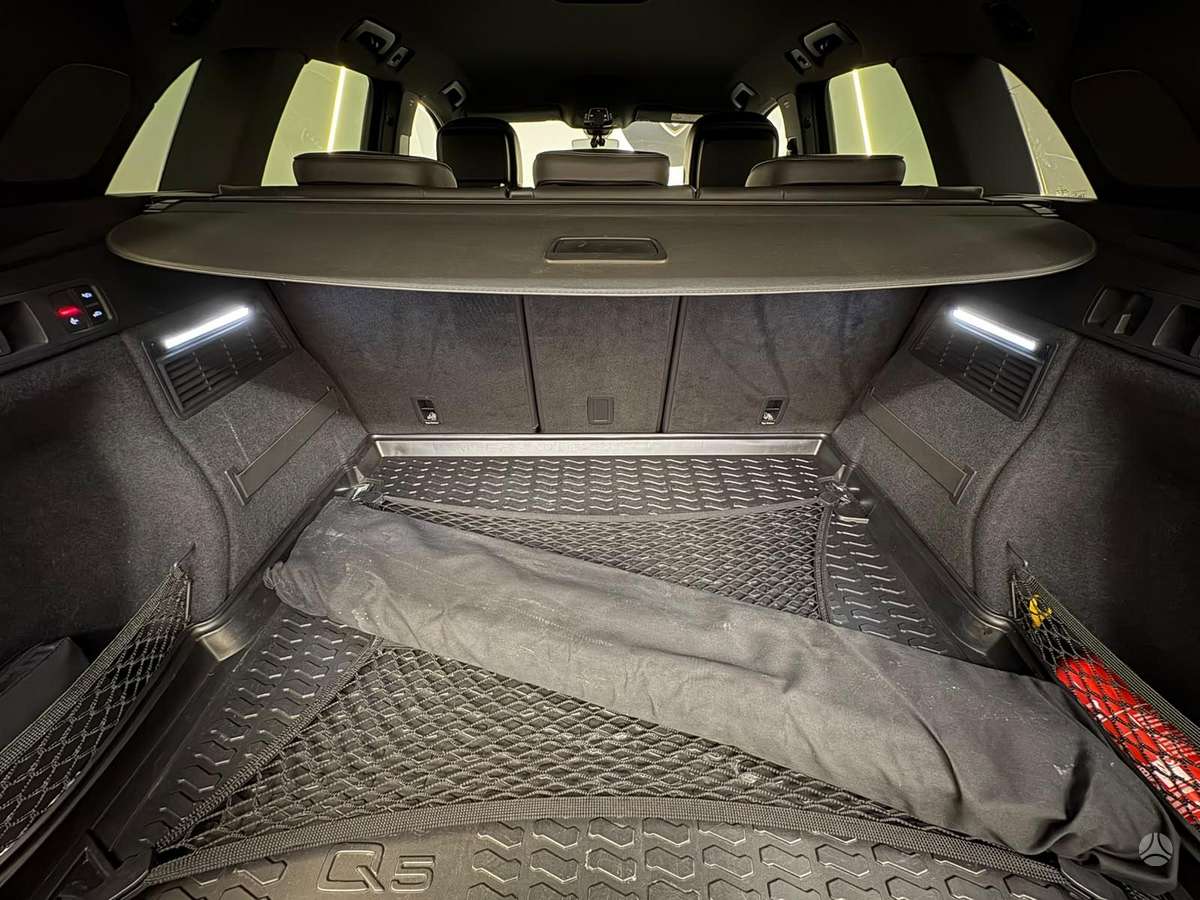 Audi SQ5, 3.0 l., off-road / crossover