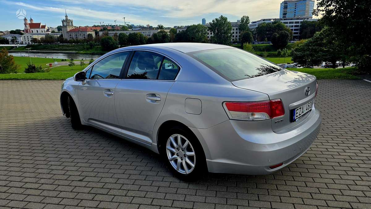 Toyota Avensis - 3