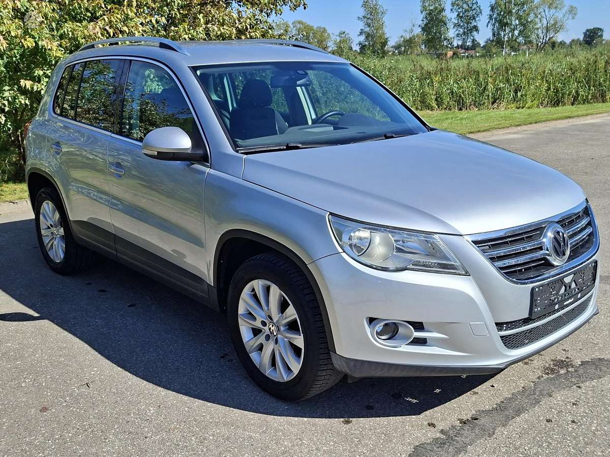 Volkswagen Tiguan - 2