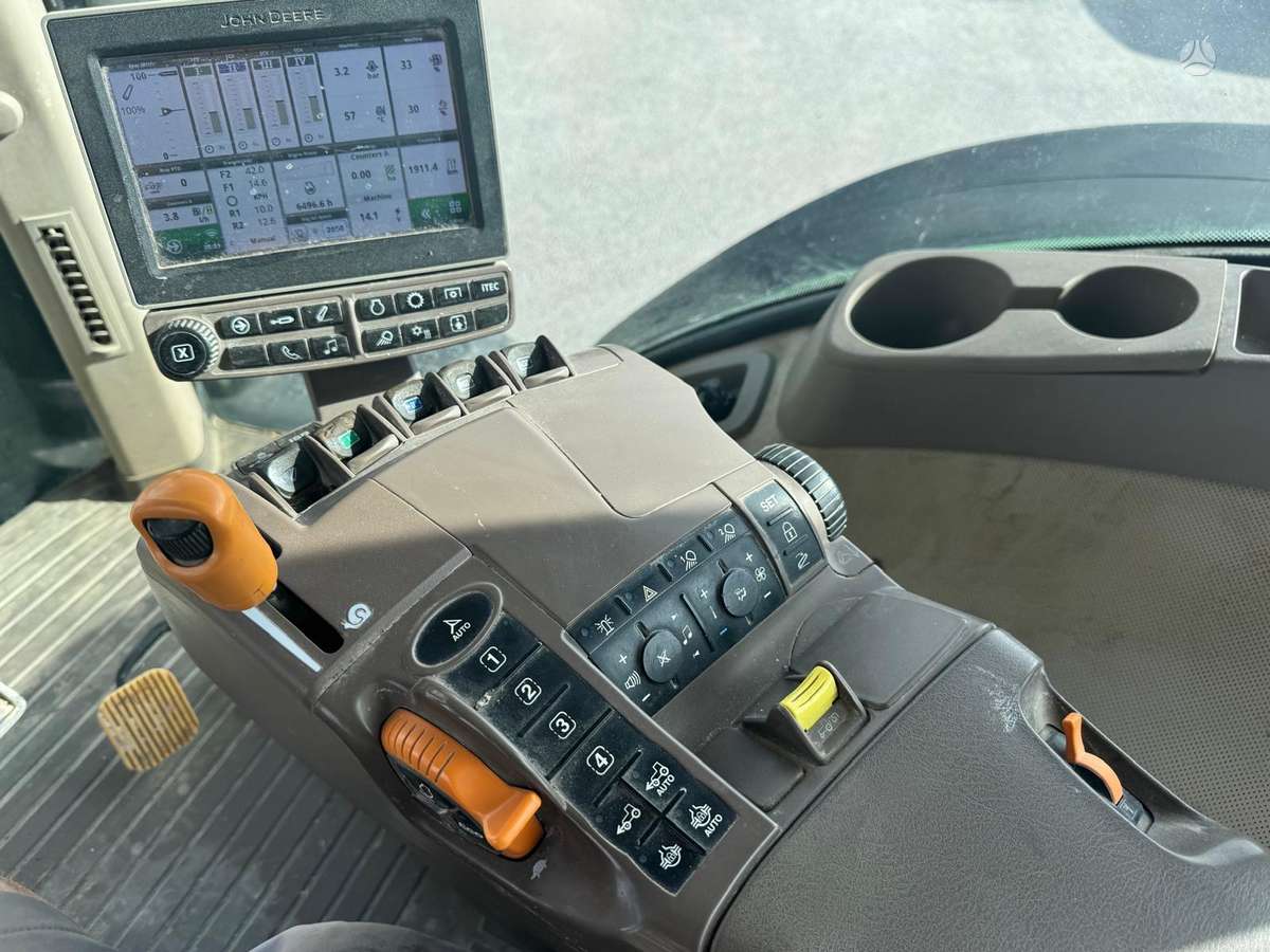 John Deere 8345R, тракторы