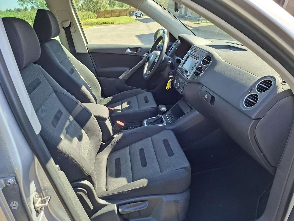 Volkswagen Tiguan - 5
