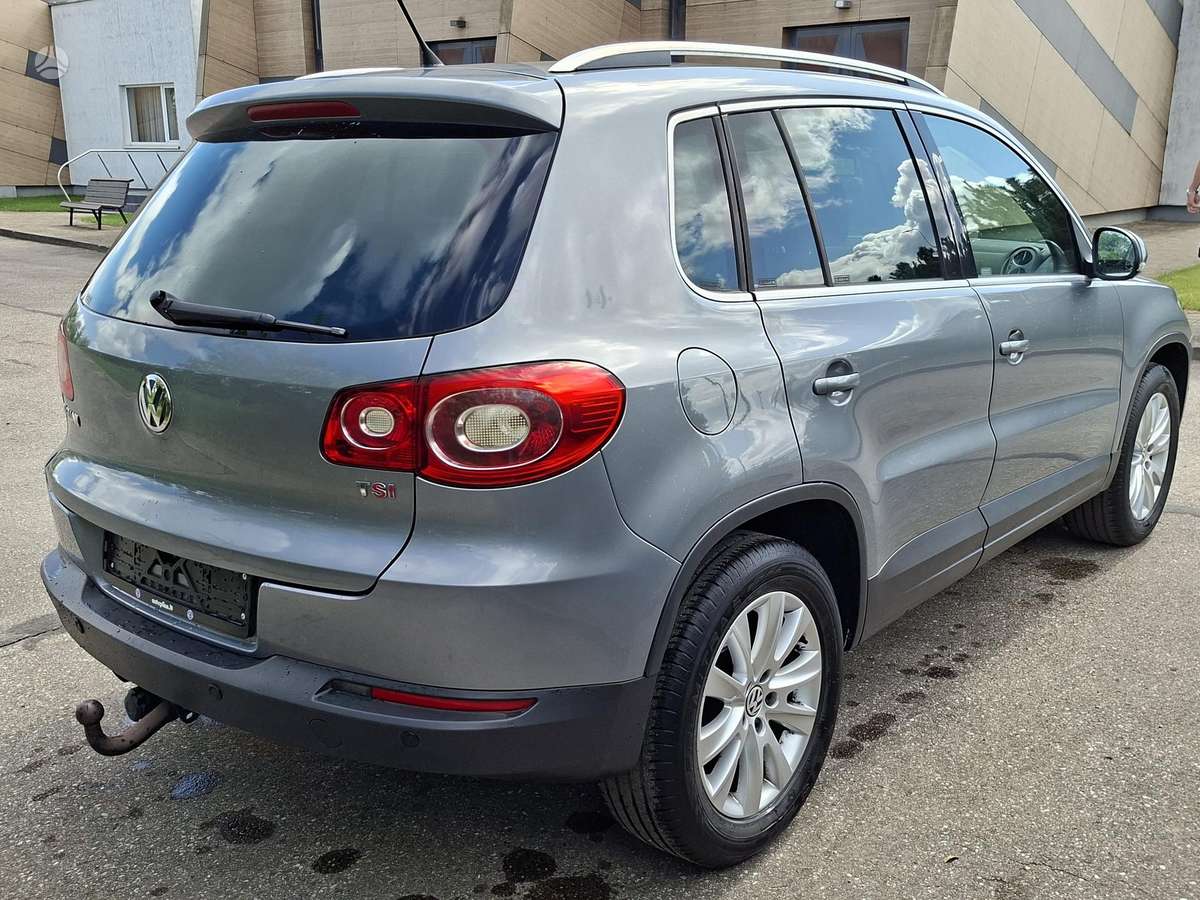 Volkswagen Tiguan - 3