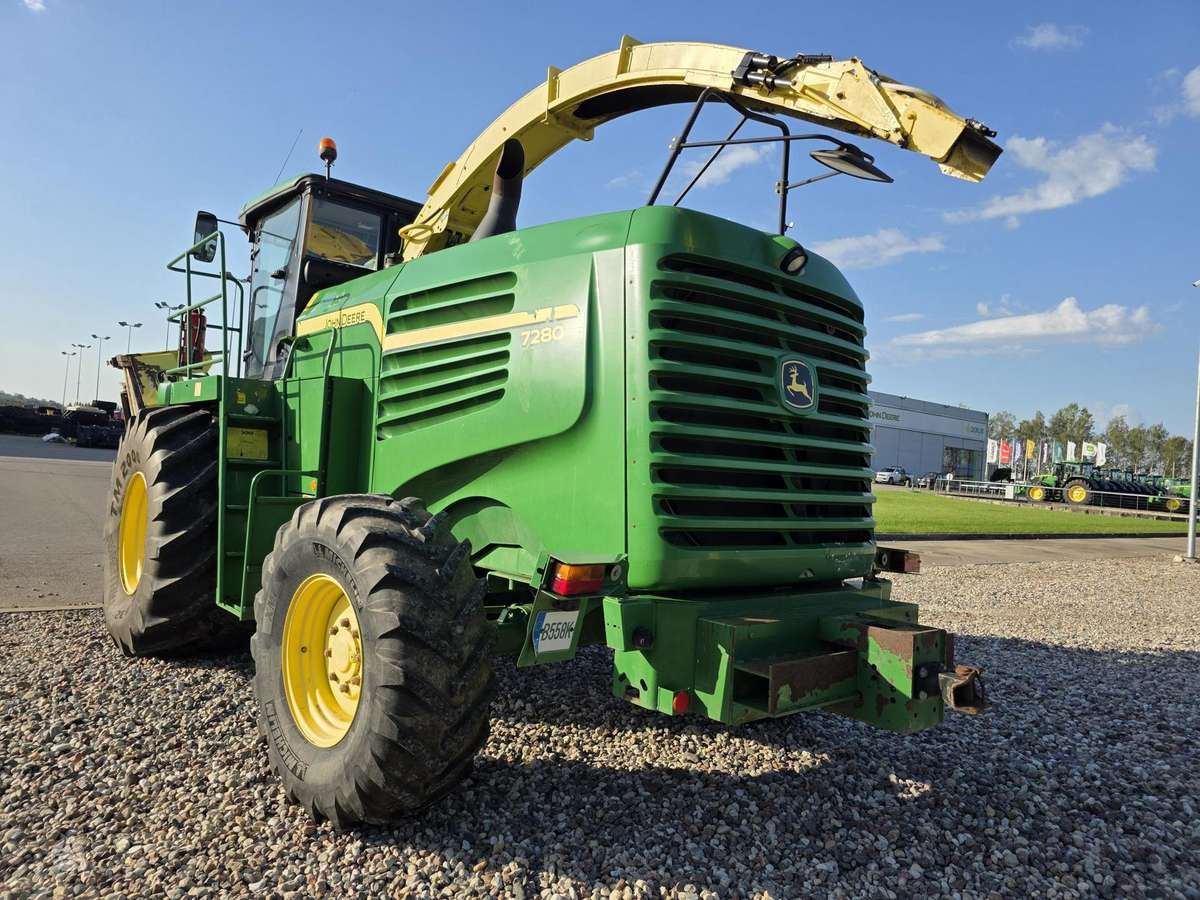 John Deere 7280, savaeigiai smulkintuvai