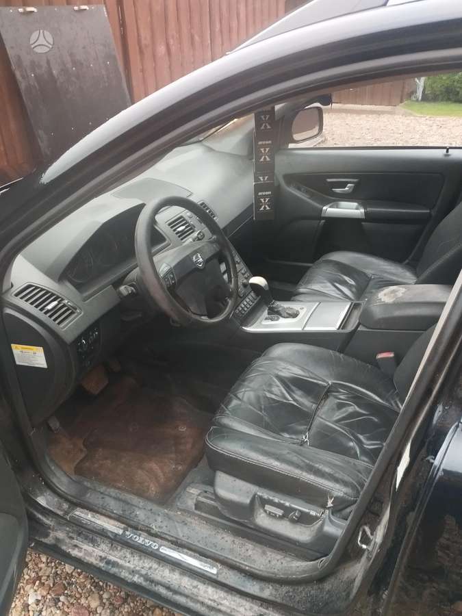 Volvo XC90 - 6