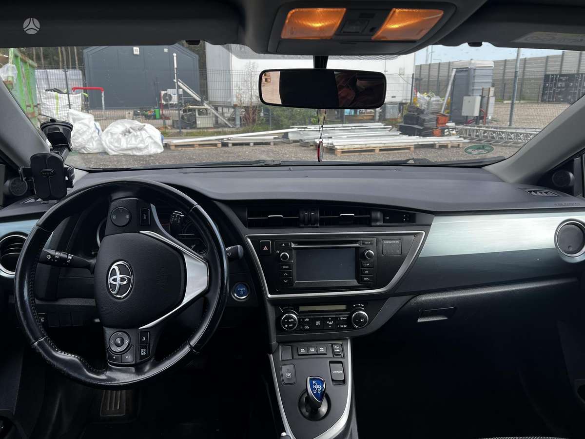 Toyota Auris - 5