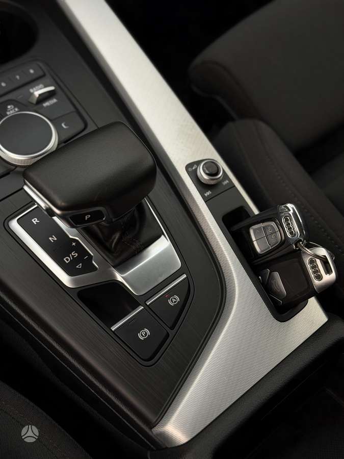 Audi A4, 2.0 l., Универсал
