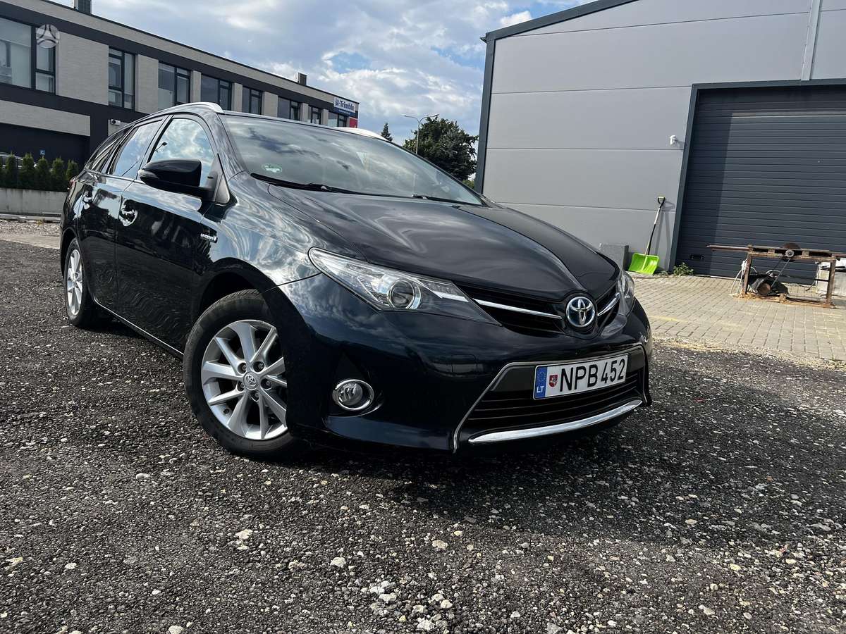 Toyota Auris - 2