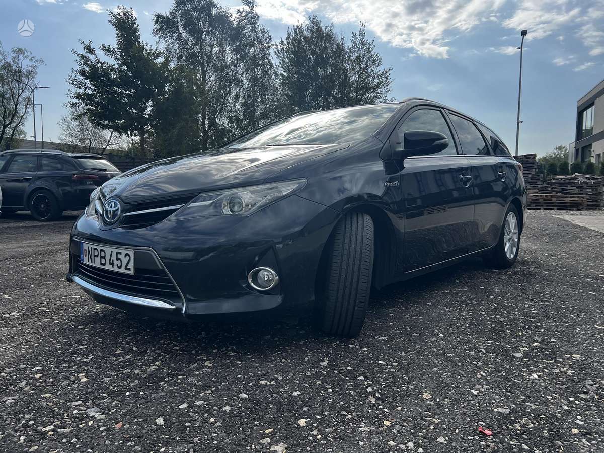 Toyota Auris - 4