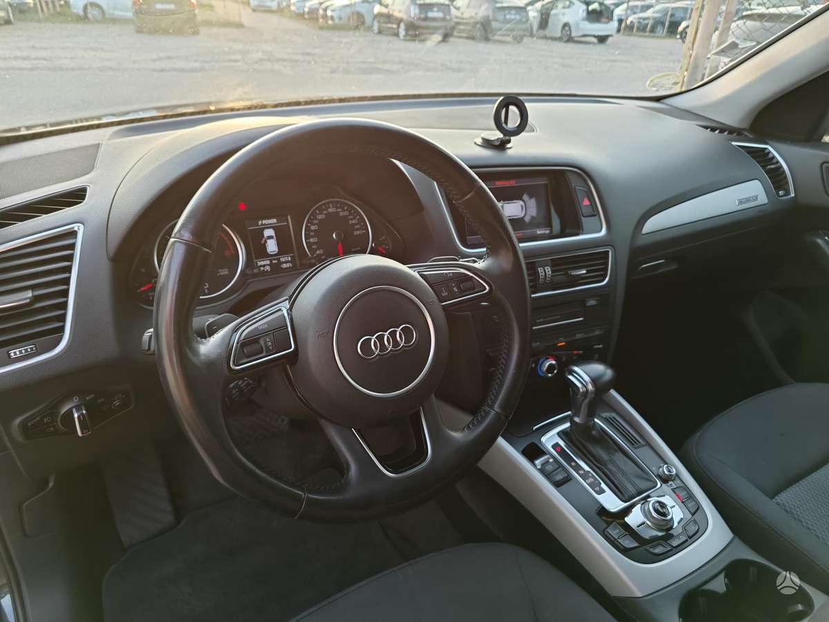 Audi Q5, 2.0 l., Внедорожник / Кроссовер