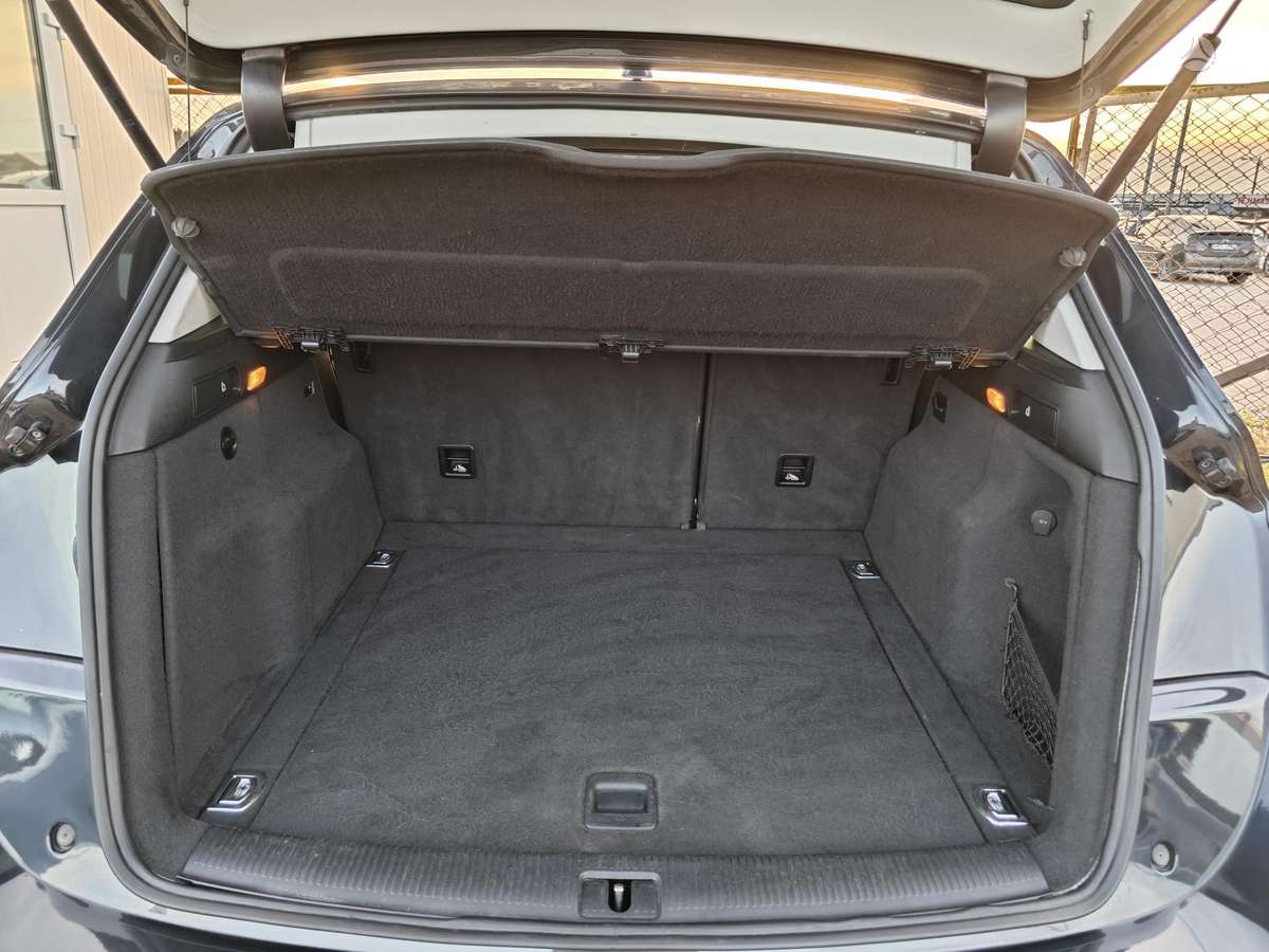 Audi Q5, 2.0 l., Внедорожник / Кроссовер