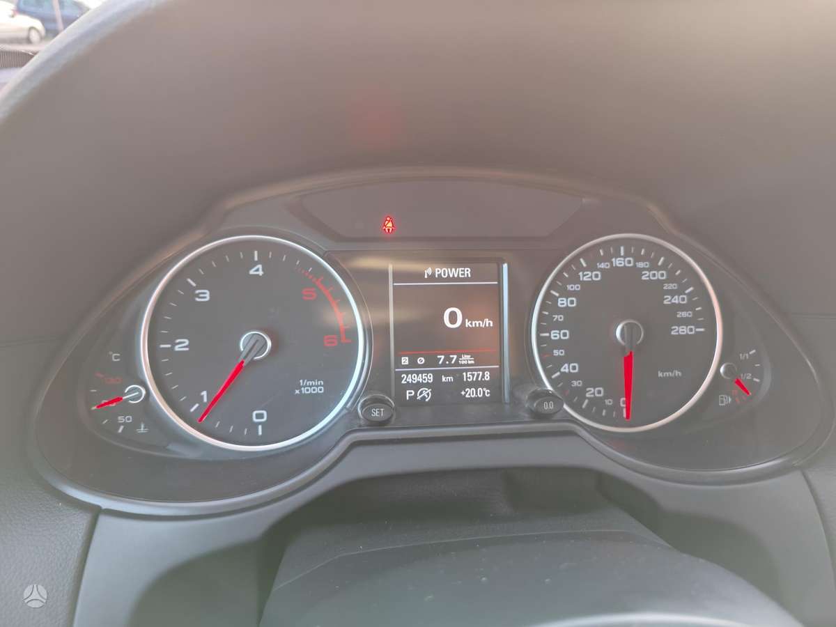 Audi Q5, 2.0 l., Внедорожник / Кроссовер