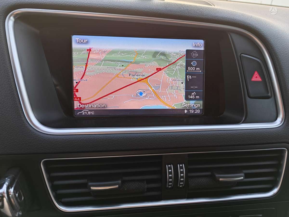 Audi Q5, 2.0 l., Внедорожник / Кроссовер