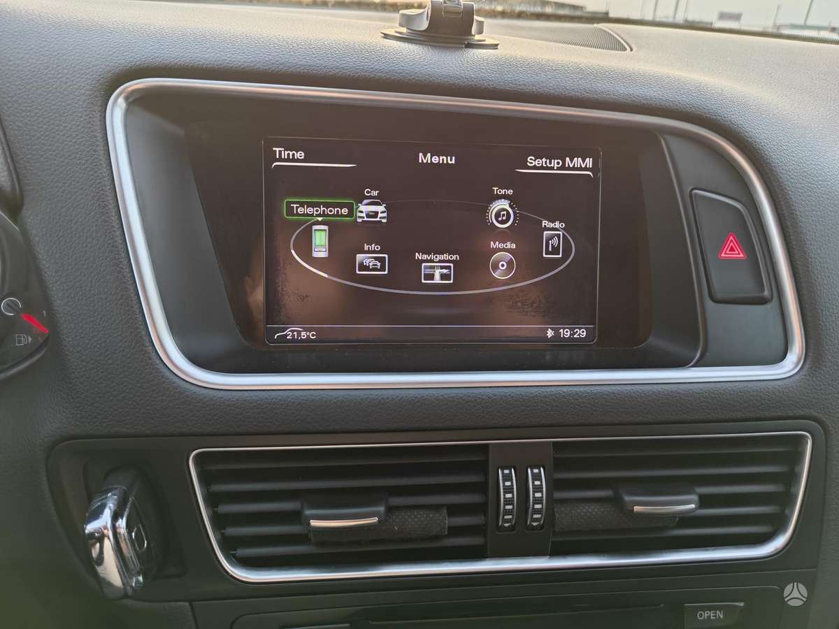 Audi Q5, 2.0 l., Внедорожник / Кроссовер