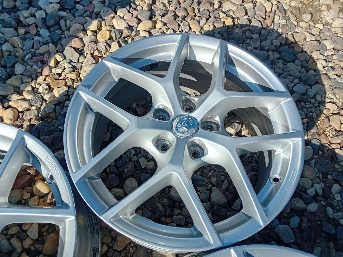 Toyota, light alloy, R17