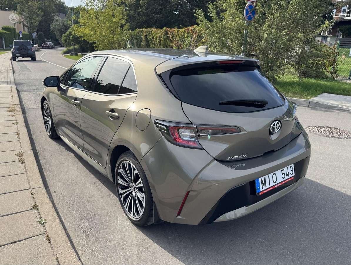 Toyota Corolla - 4