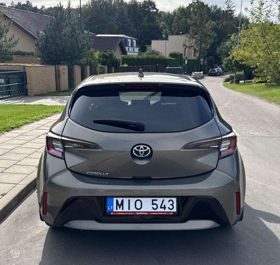 Toyota Corolla, 1.2 l., Хэтчбек