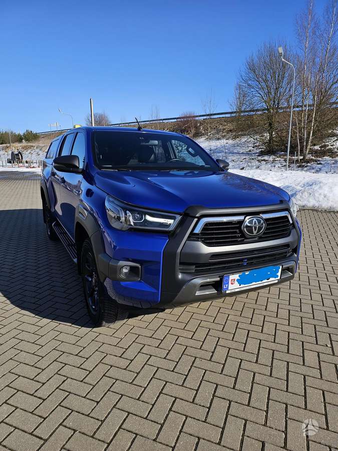 Toyota Hilux - 2
