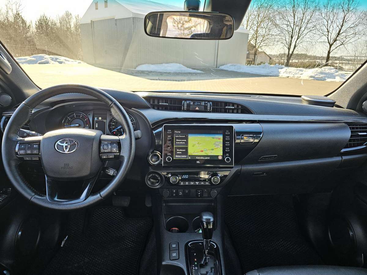 Toyota Hilux - 6