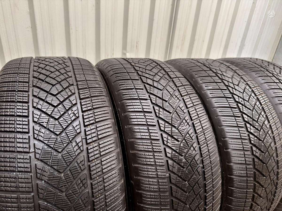 Goodyear UltraGrip Performance +, зимние 255/50 R21