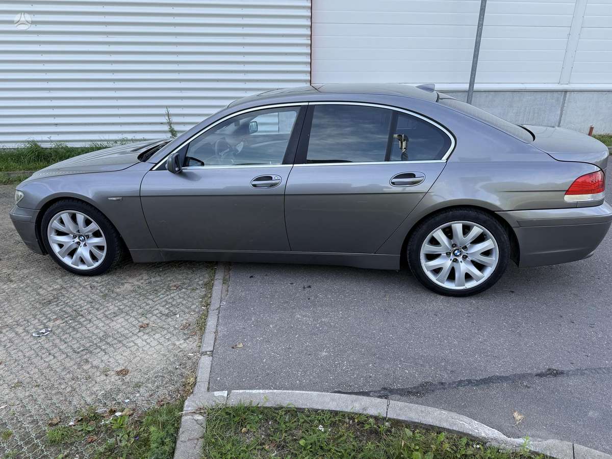 BMW 740, 3.9 l., Седан