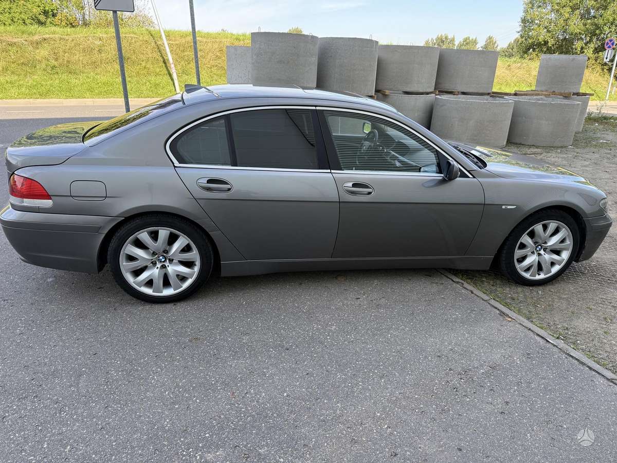 BMW 740, 3.9 l., Седан