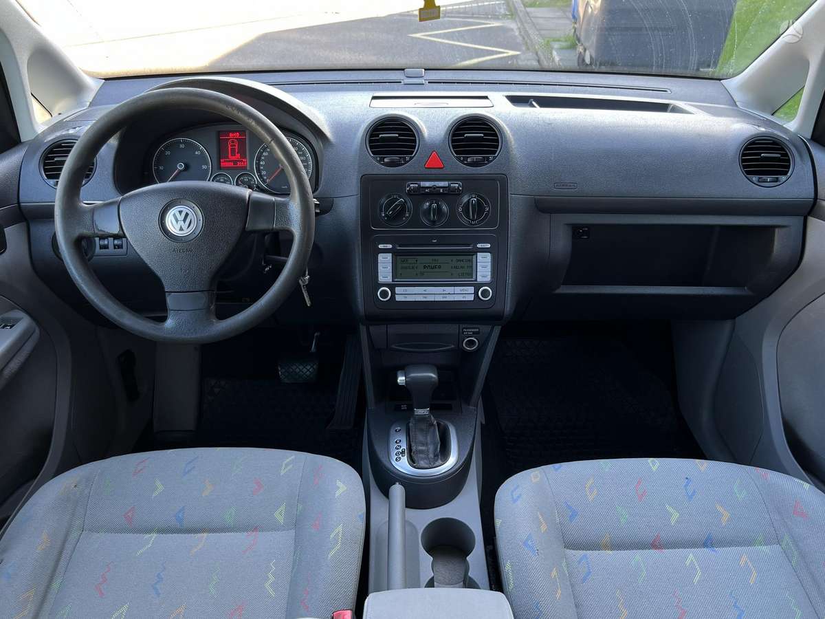 Volkswagen Caddy Maxi - 8