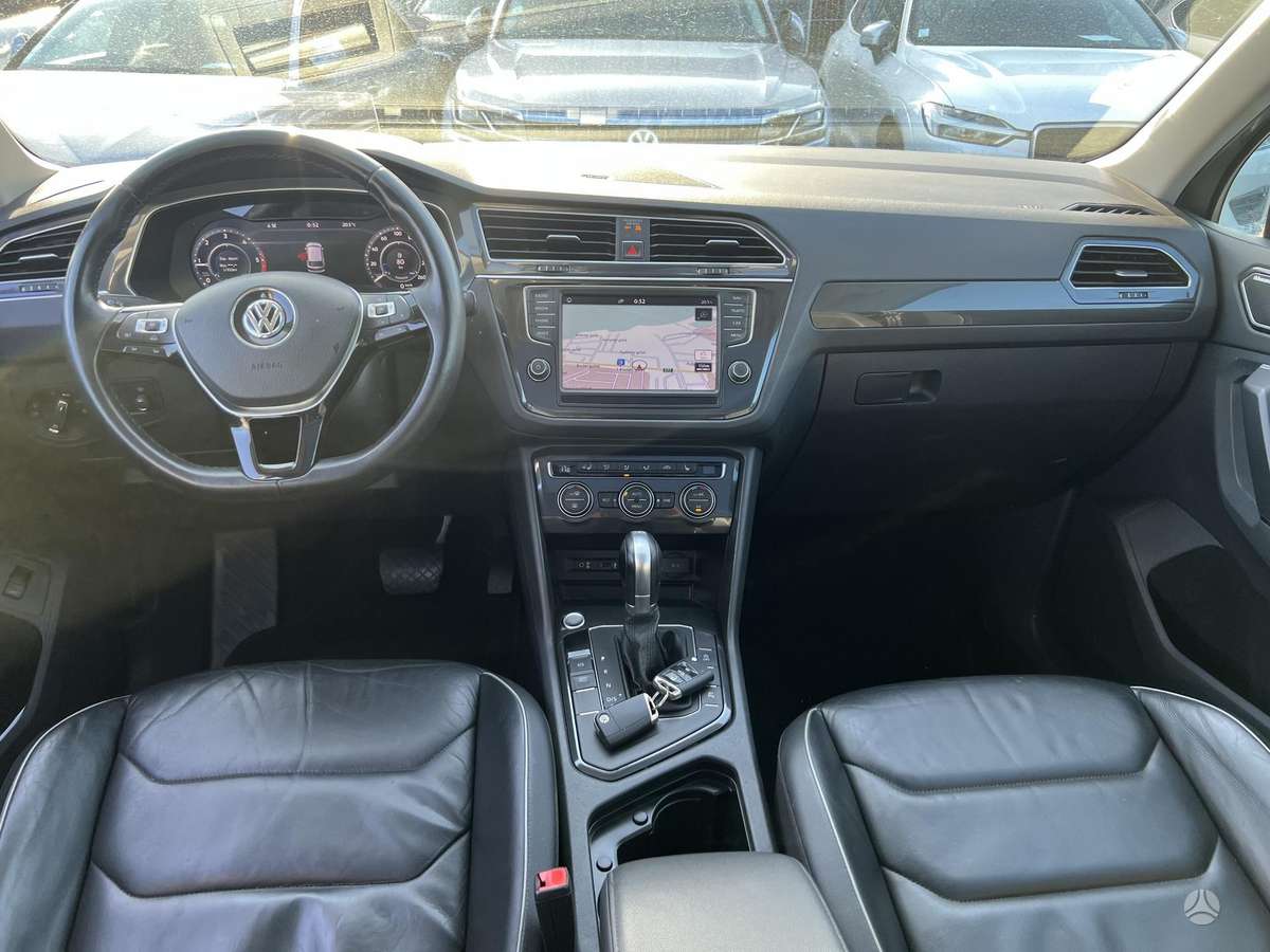 Volkswagen Tiguan - 6