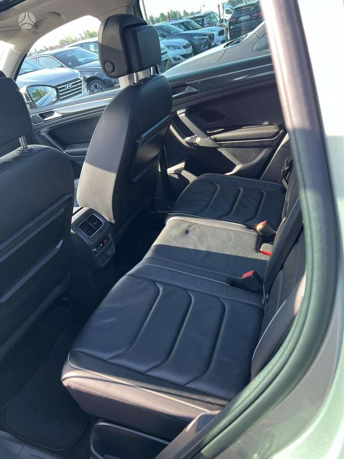 Volkswagen Tiguan - 7