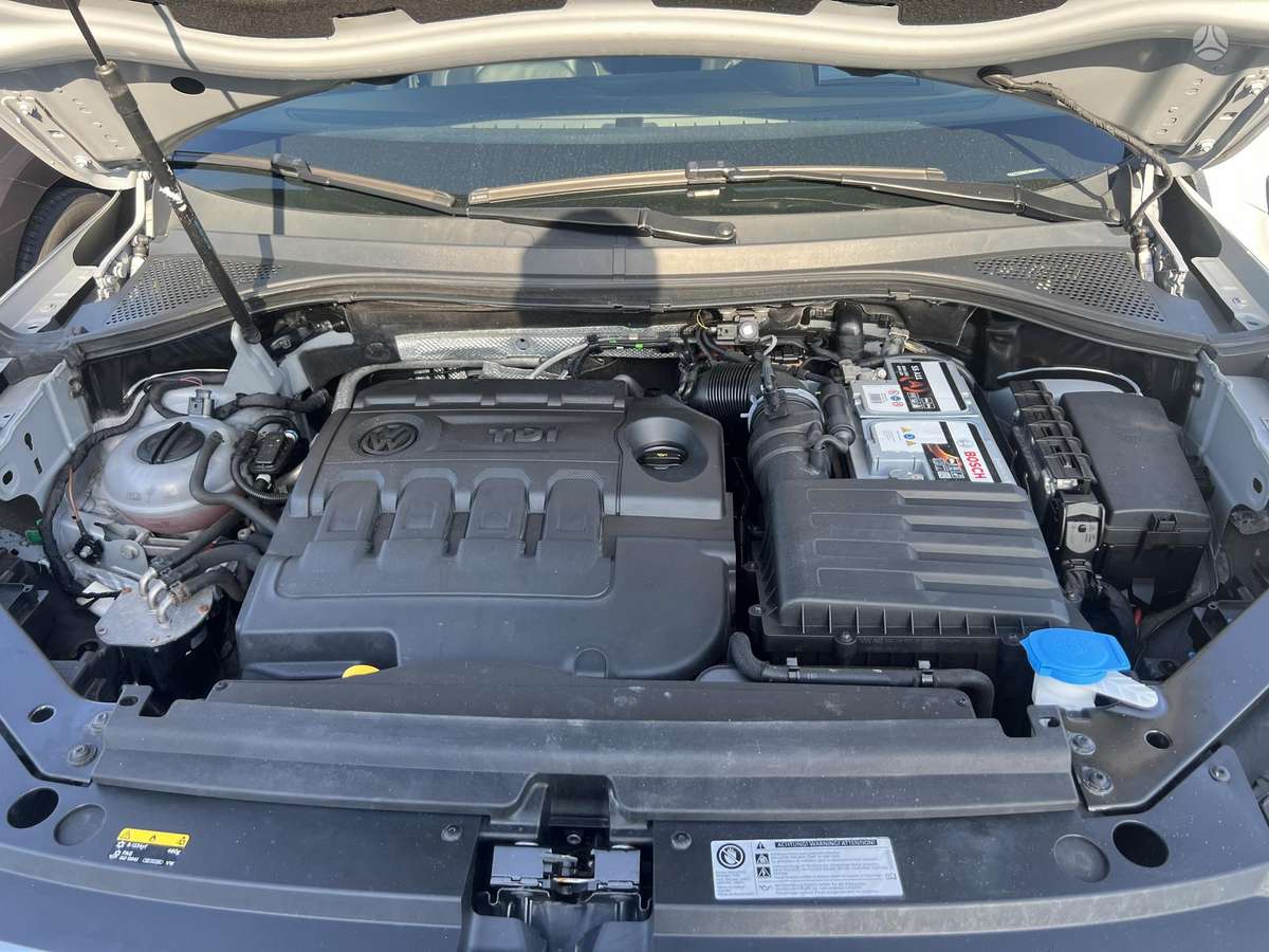 Volkswagen Tiguan - 10