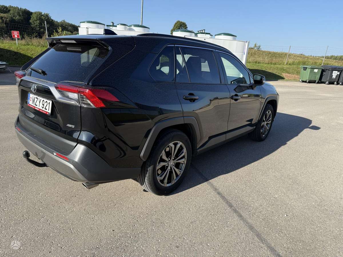 Toyota RAV4 - 4