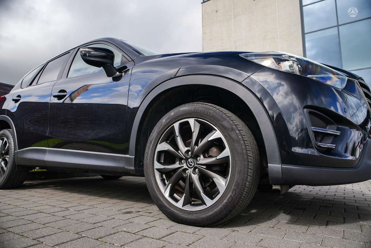 Mazda CX-5, 2.2 l., off-road / crossover