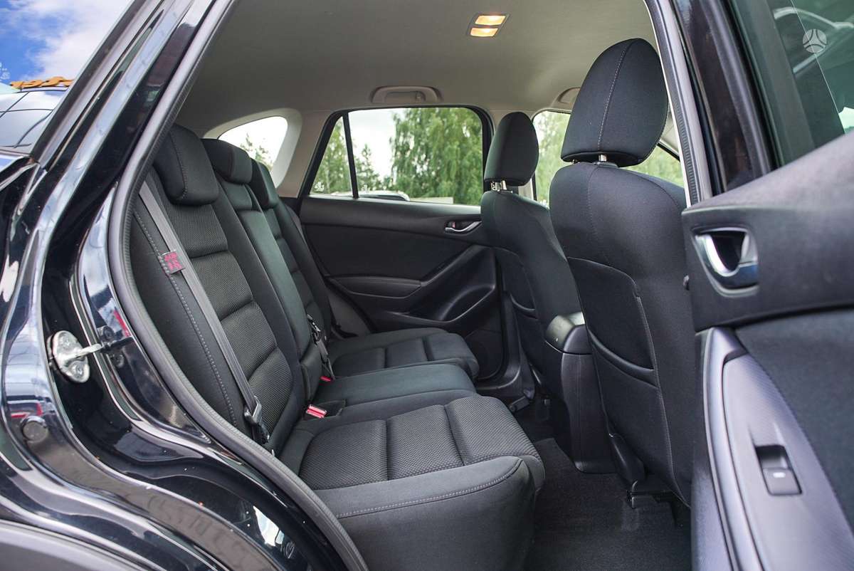 Mazda CX-5, 2.2 l., off-road / crossover