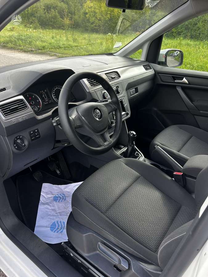 Volkswagen Caddy Maxi - 12