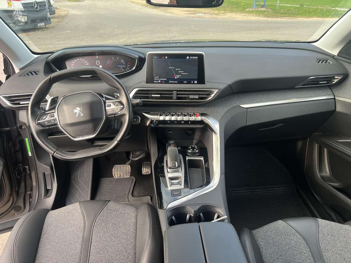 Peugeot 5008 - 5