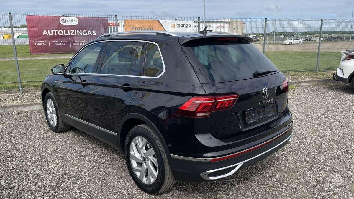 Volkswagen Tiguan - 8