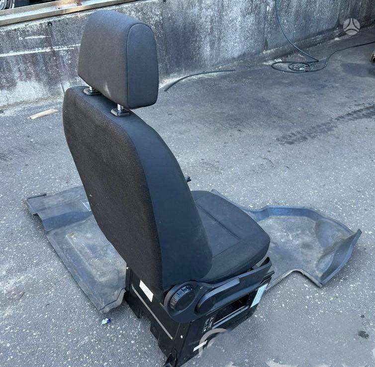 Mercedes-Benz Sprinter, 907/910, seats, mats