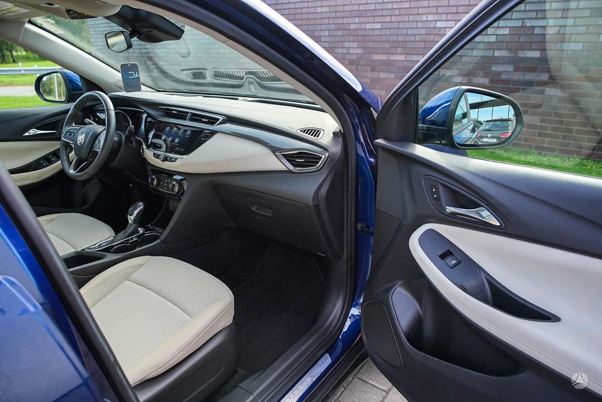 Buick Encore, 1.2 l., off-road / crossover