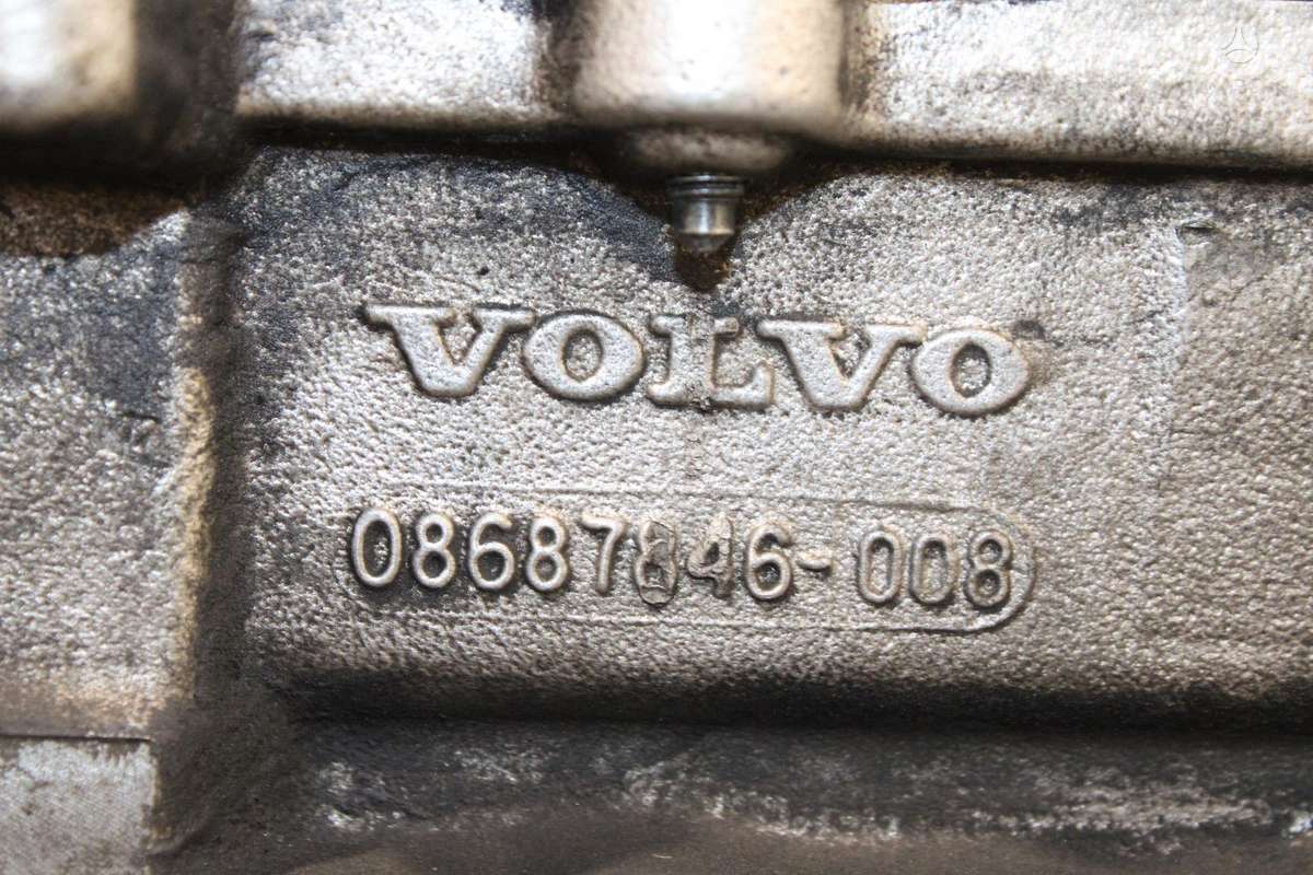 Volvo XC70, D5244T4, engine
