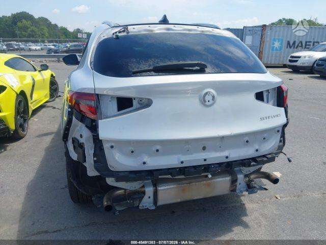 Alfa Romeo Stelvio - 6