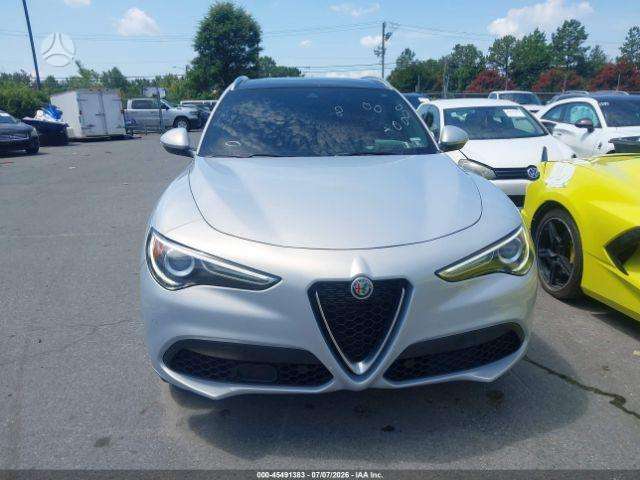 Alfa Romeo Stelvio - 5
