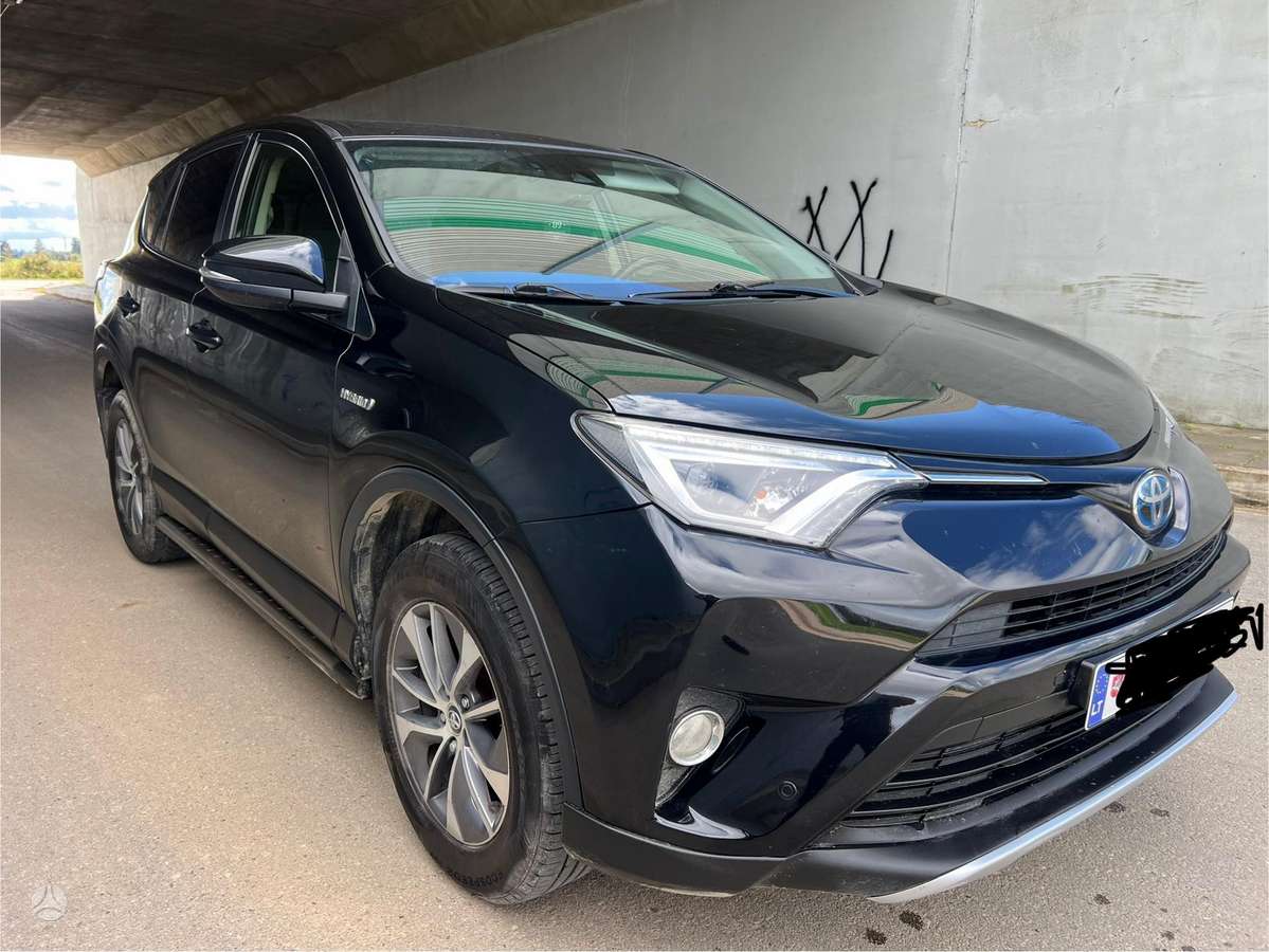 Toyota RAV4 - 1