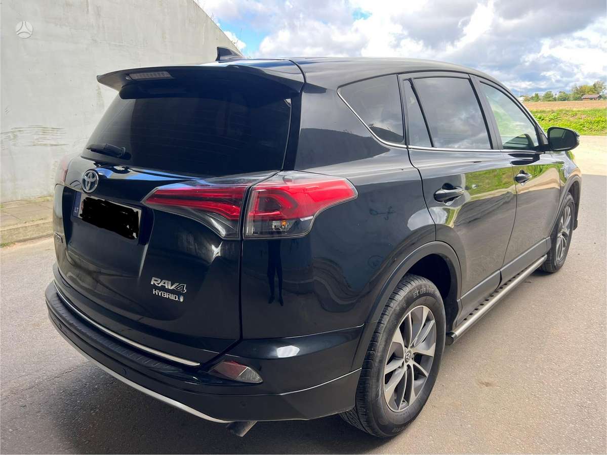 Toyota RAV4 - 6