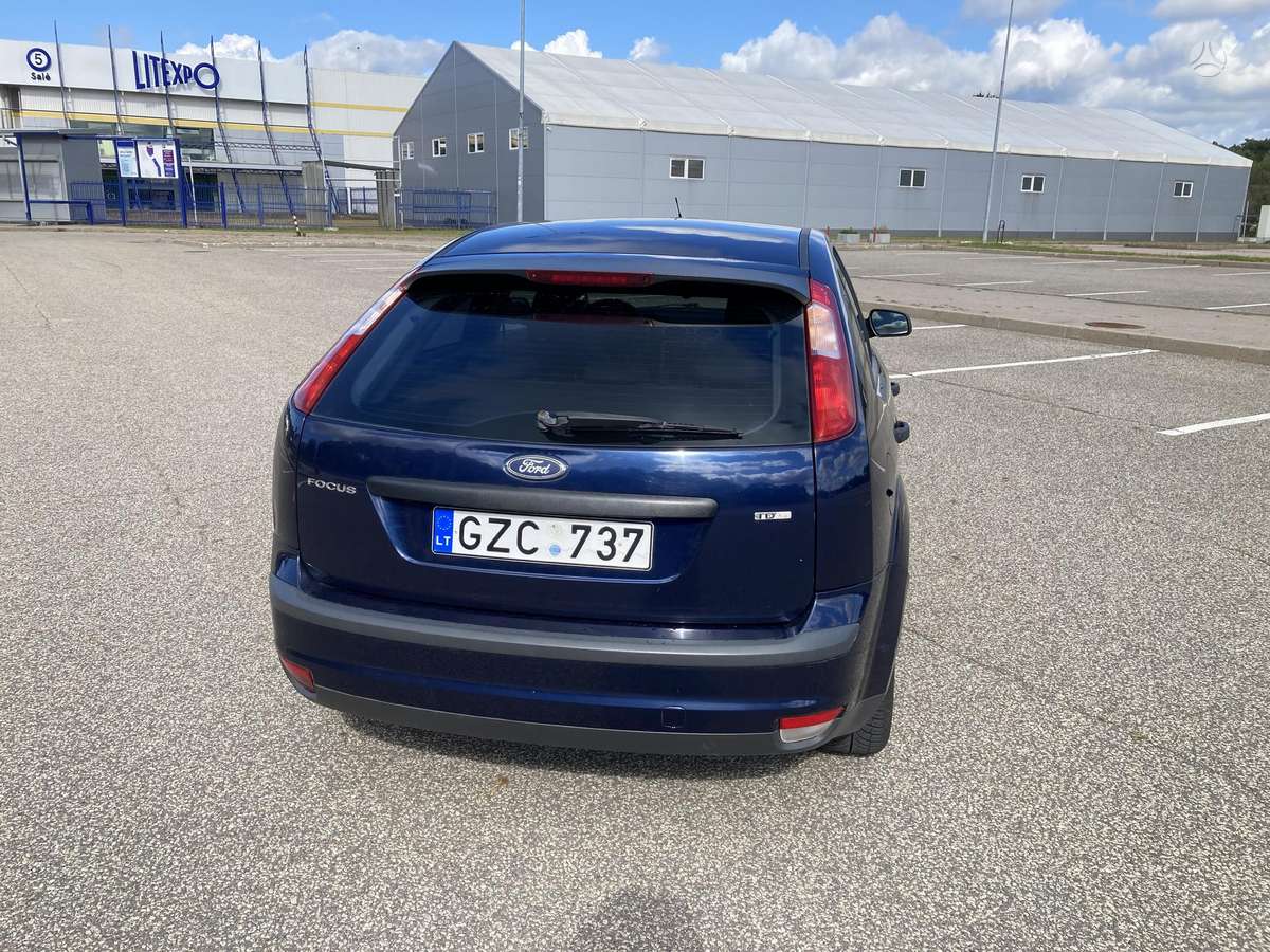 Ford Focus, 1.6 l., hatchback